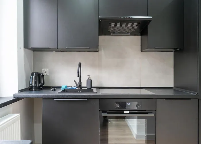 Krzywa By Bookinghost * Katovice